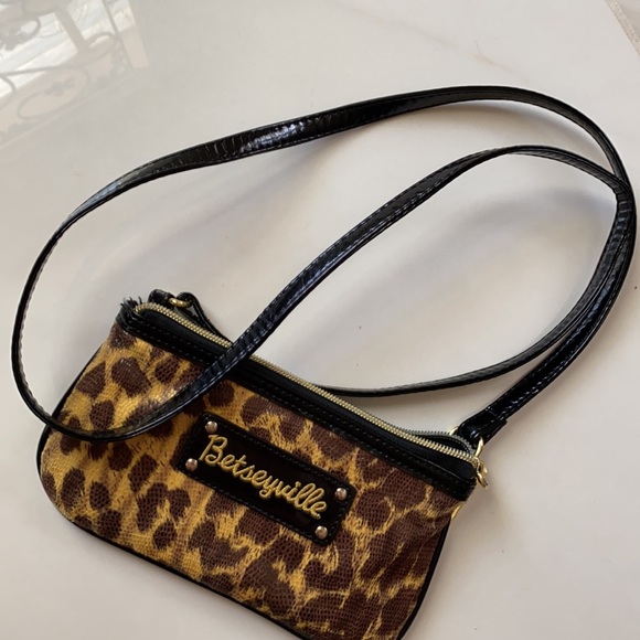 Authentic small leopard BetsyJohnson bag - Picture 7 of 7